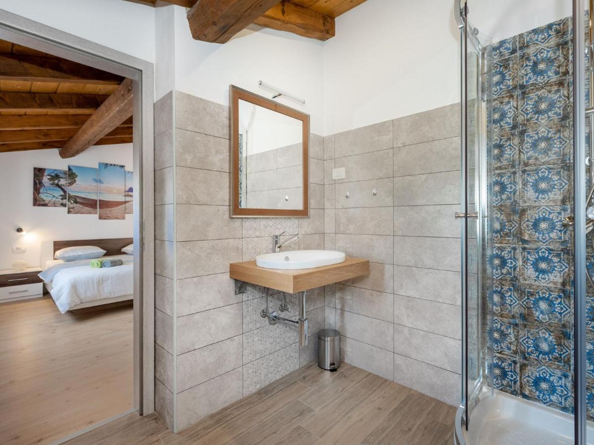 Tranquil Holiday Home In Labin With Private Swimming Pool Habitación foto
